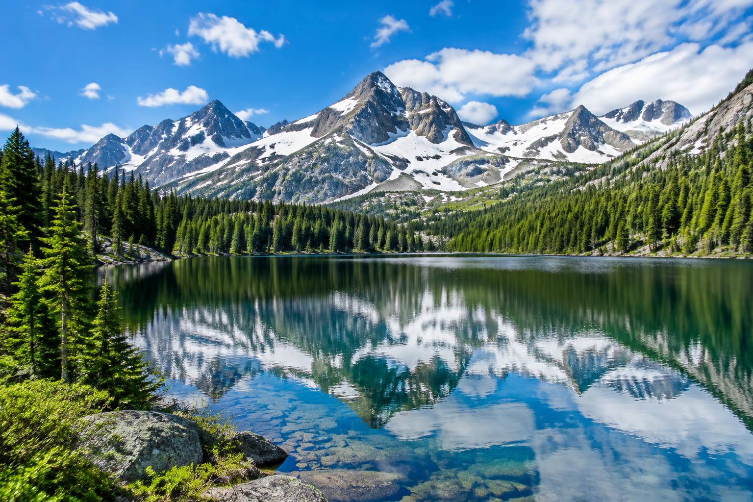 Colorado alpine mountain landscape
